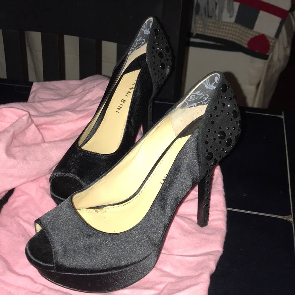 Gianni Bini stiletto heels